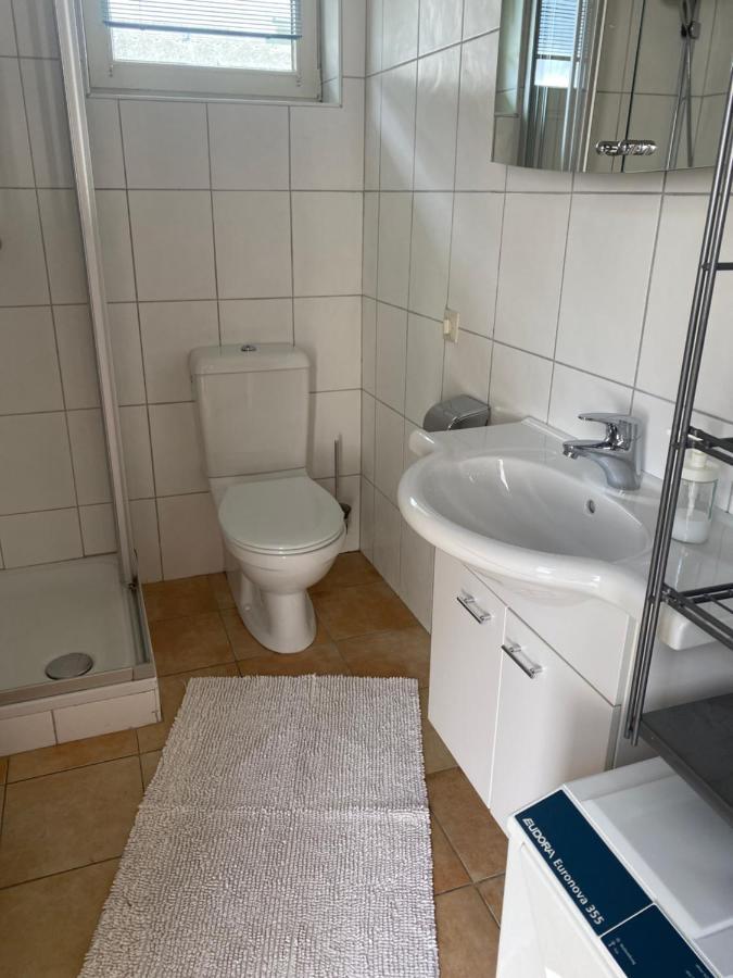 V Gemuetliches Gartenhaus Smihel nad Pliberkom Buitenkant foto