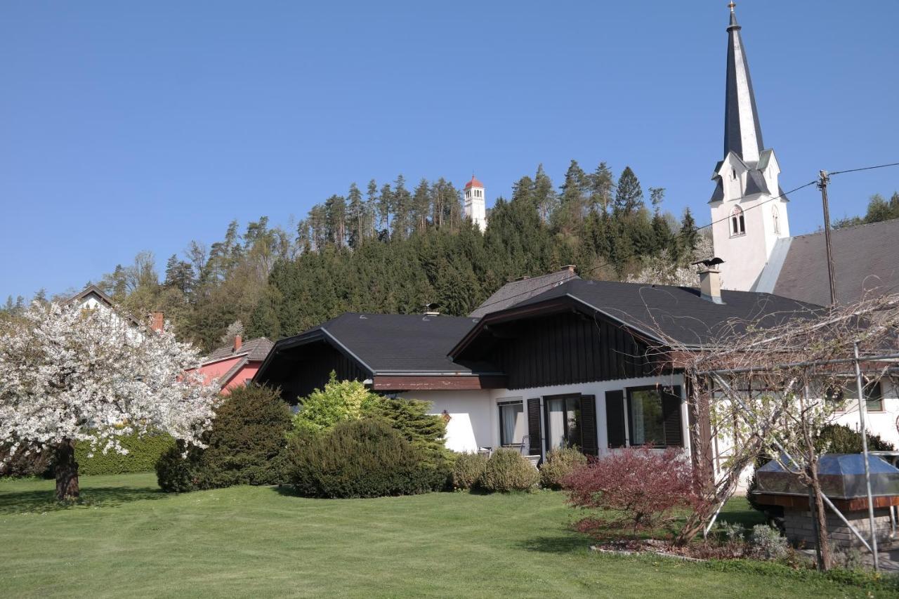 V Gemuetliches Gartenhaus Smihel nad Pliberkom Buitenkant foto
