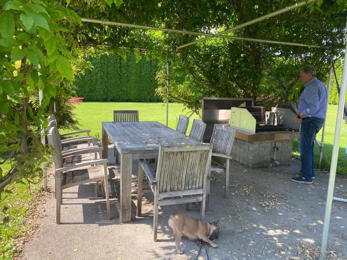 V Gemuetliches Gartenhaus Smihel nad Pliberkom Buitenkant foto