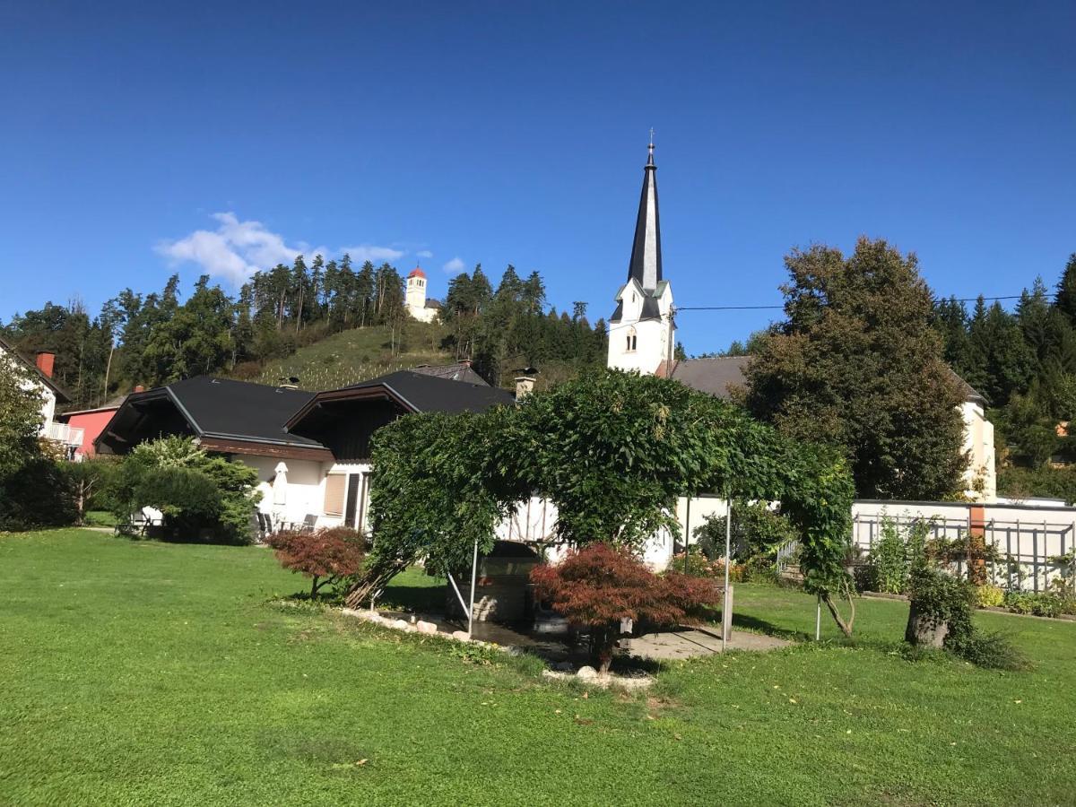 V Gemuetliches Gartenhaus Smihel nad Pliberkom Buitenkant foto